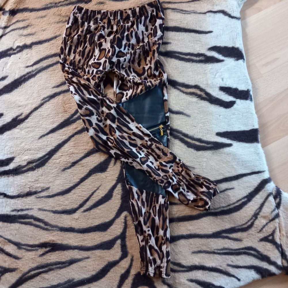 *** Neu ~ Sexy ~ Leo ~ Leggings ~ Details ***