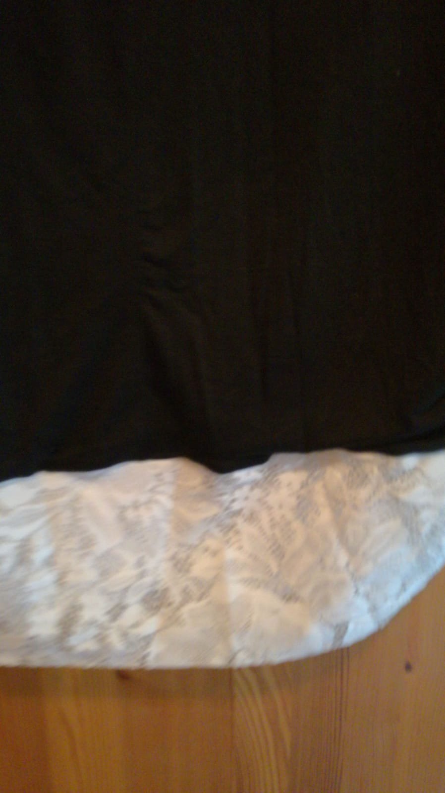 *** Neu ~ Shirt ~ Kapuze ~ Spitze ***