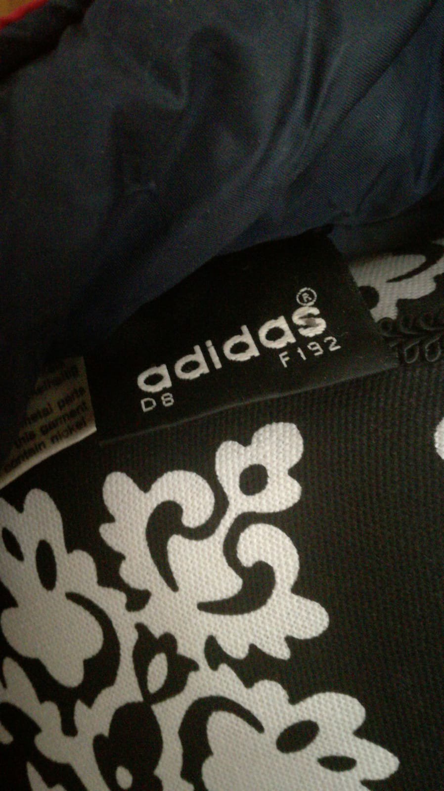 *** Geniale Org. Adidas Jacke mit Kapuze ***