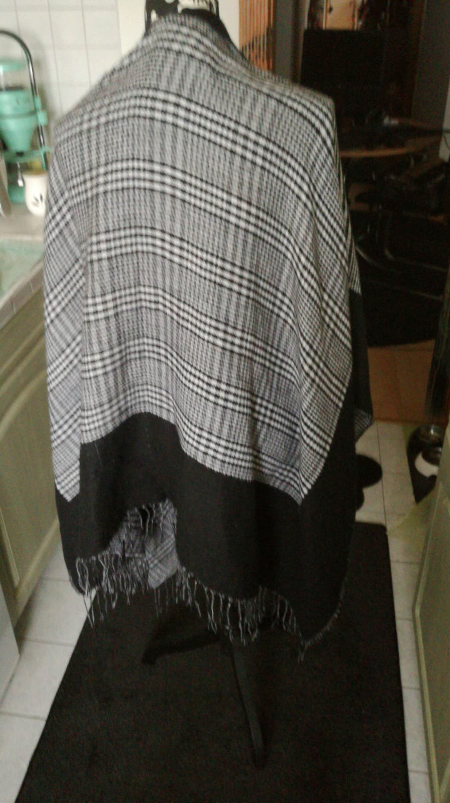 *** Toller Poncho ***