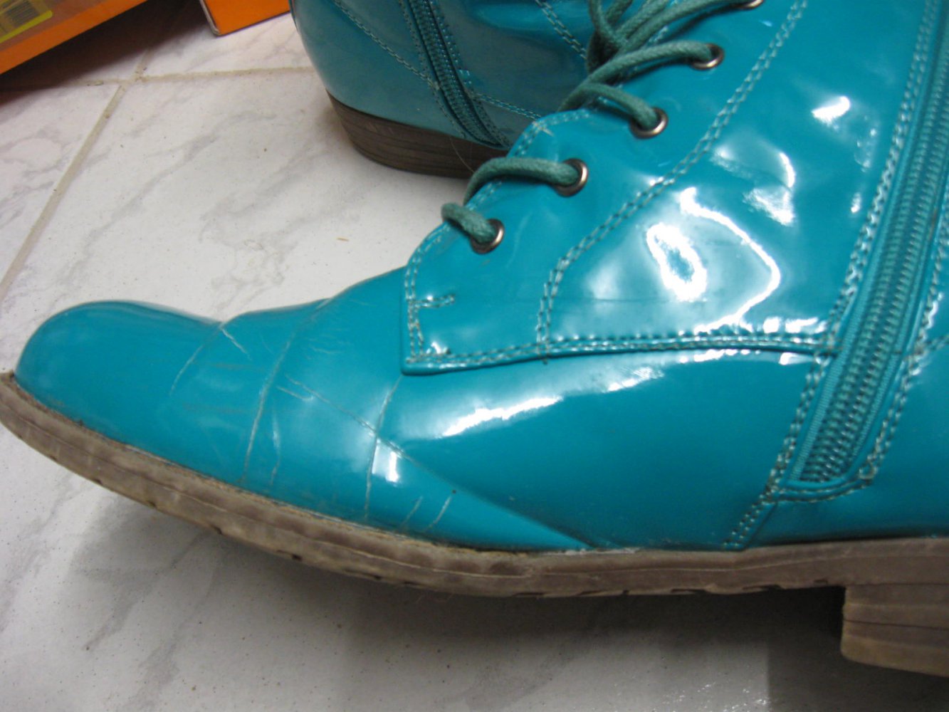 *** Lack Stiefeletten ***