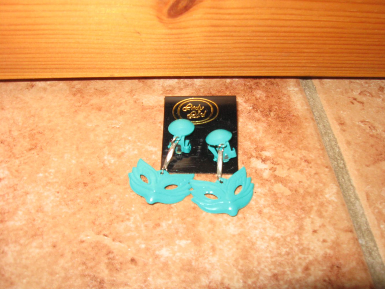 *** Neu ~ Ohrringe ~ Masken ~ Clips ~ Modeschmuck ***