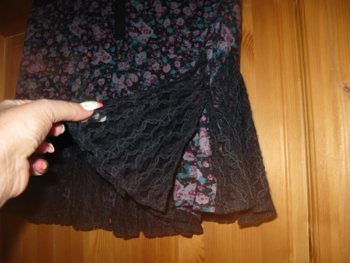 *** Niedlicher Esprit Rock mit Spitze ***