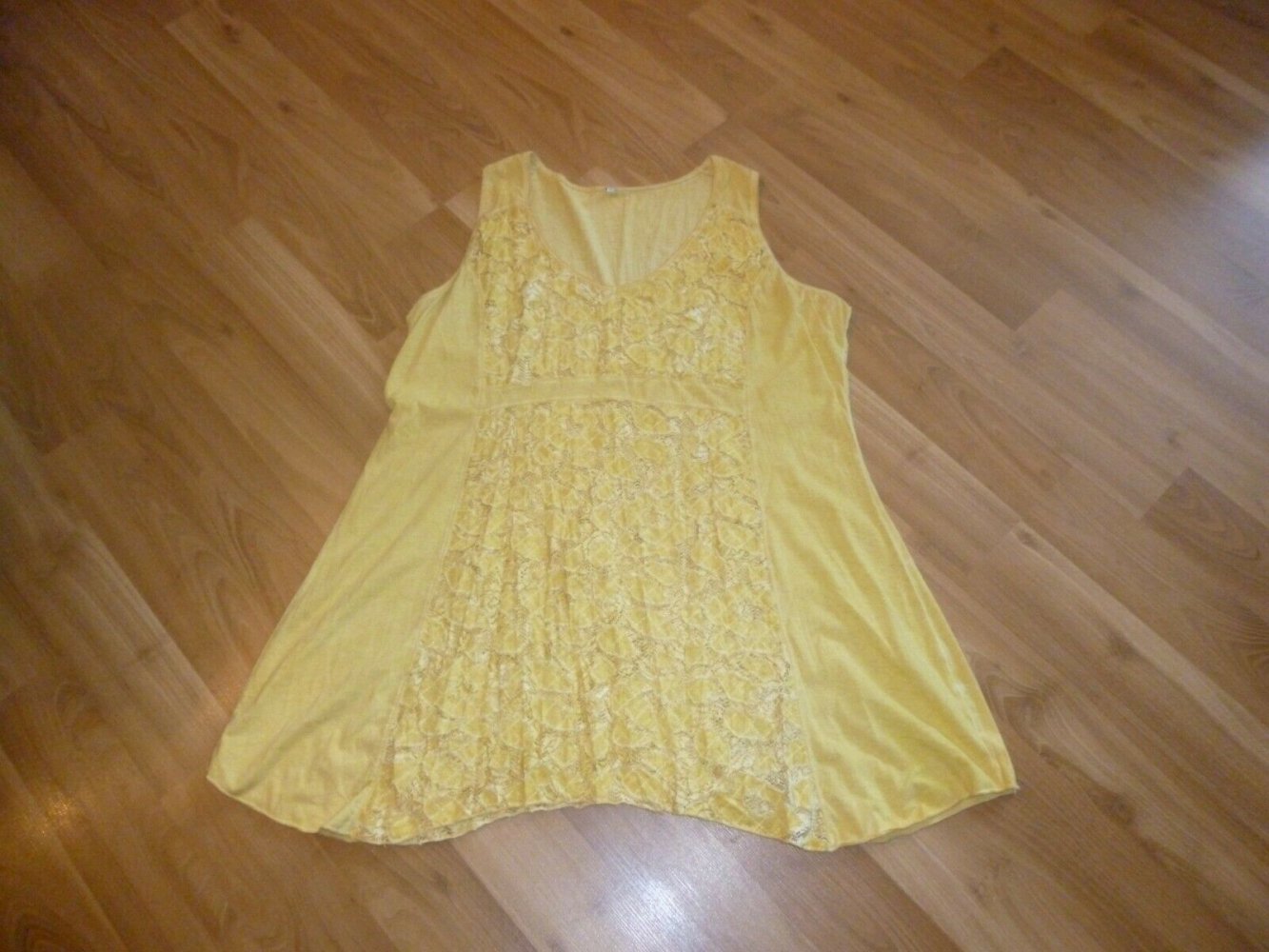 *** Long Top mit Spitze ***