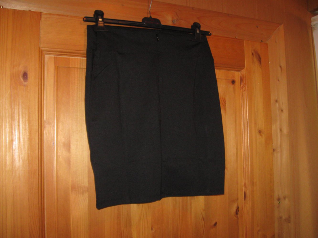 *** Neu ~ Kurzer Rock ~ Kunstleder Einsatz ***