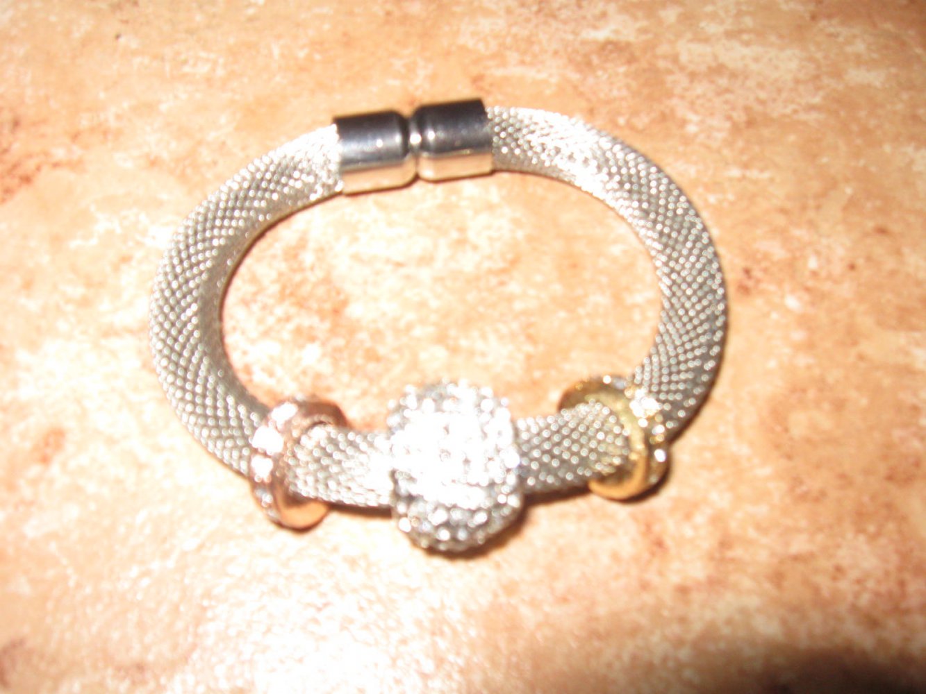 *** Neues ~ Armband ~ Edelstahl-Optik ***