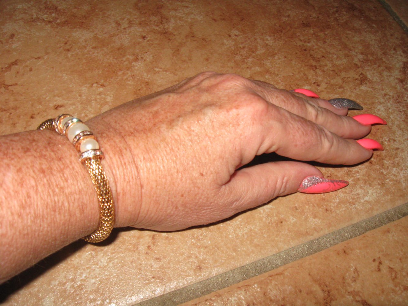 *** Schönes Armband ***