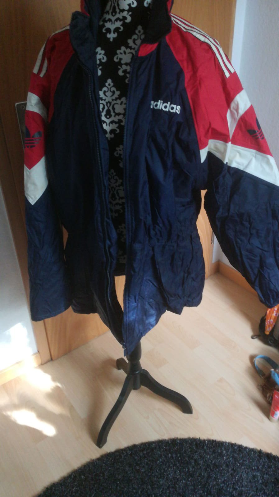 *** Geniale Org. Adidas Jacke mit Kapuze ***