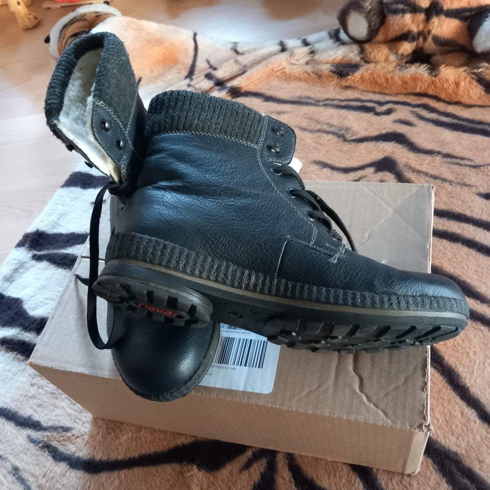 *** Neu ~ Stiefelette ~ Gefüttert ~ Rieker ***