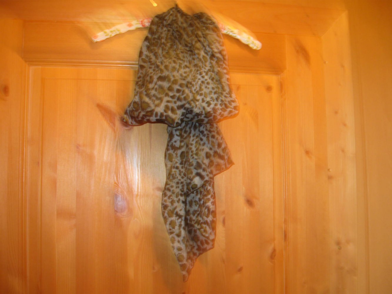 *** Großer Schal im Leostyle ***