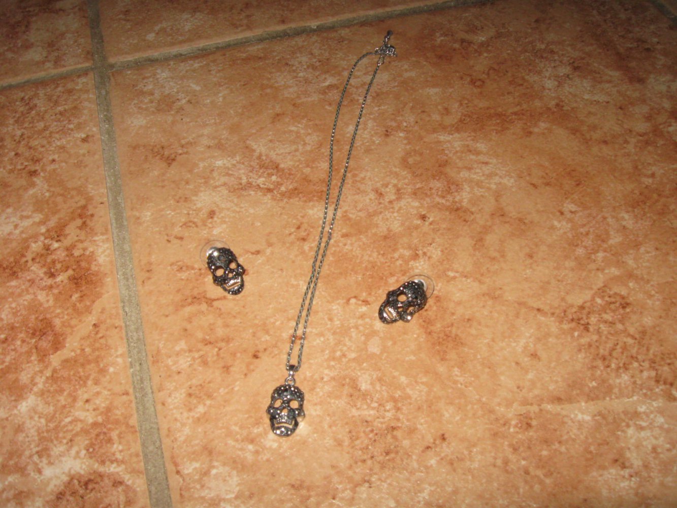 *** Modeschmuck ~ Schmuckset ~ Totenkopf ***