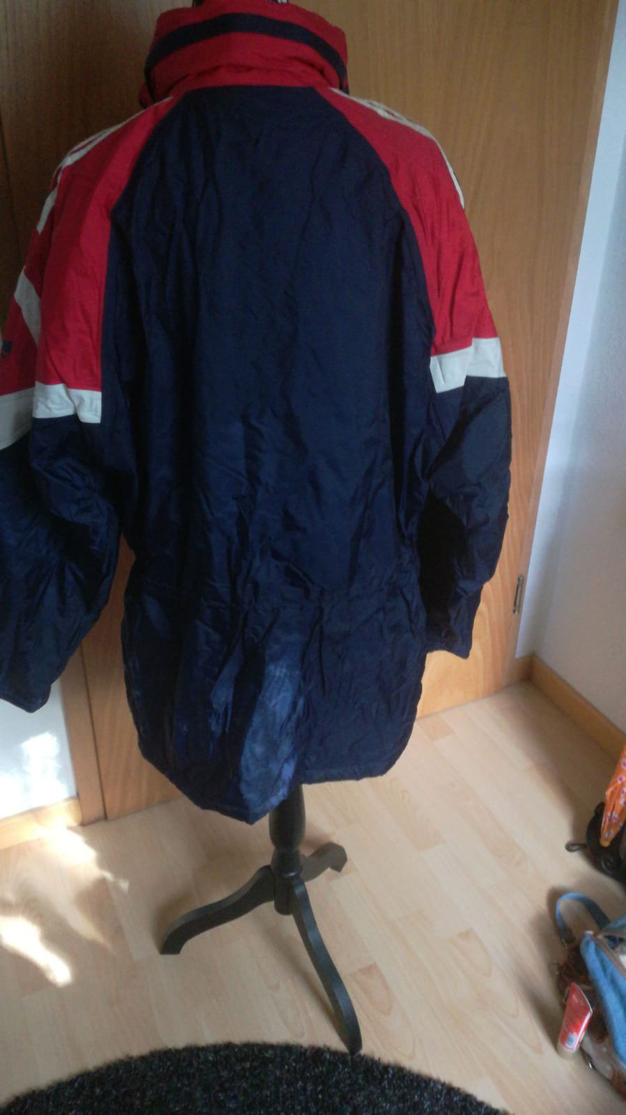 *** Geniale Org. Adidas Jacke mit Kapuze ***