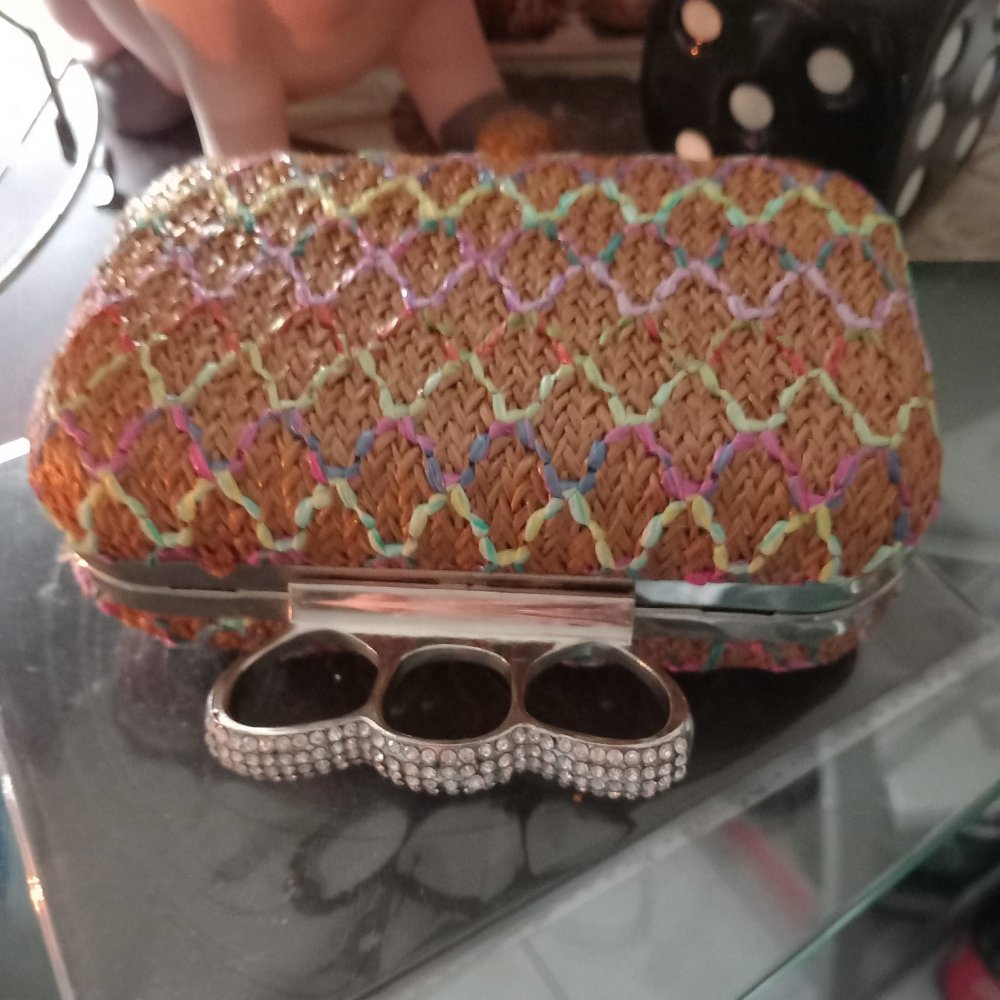 *** Farbenfrohe Clutches ***