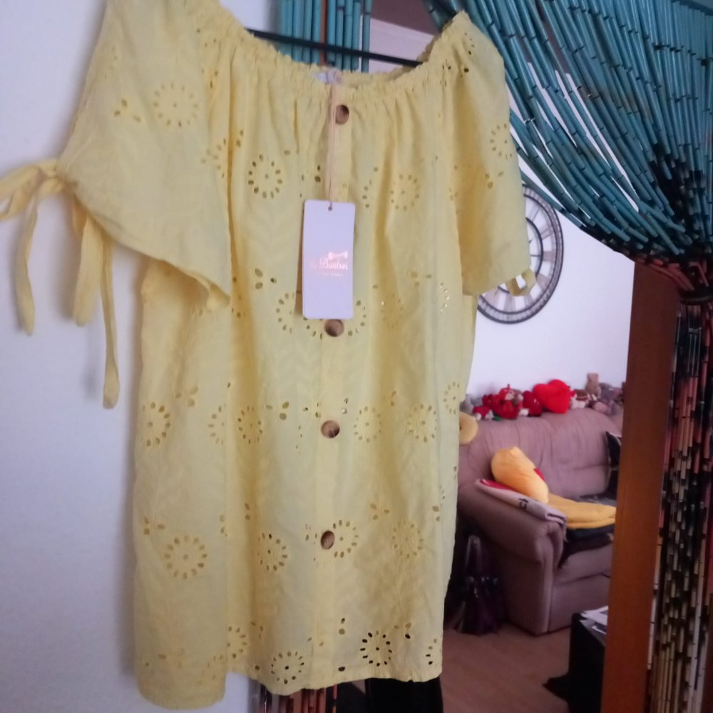 *** Neu ~ Bluse ~ Schleifchen ***