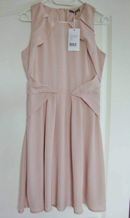 NEU mit Etikett! >mint&berry< Super Elegantes Kleid.