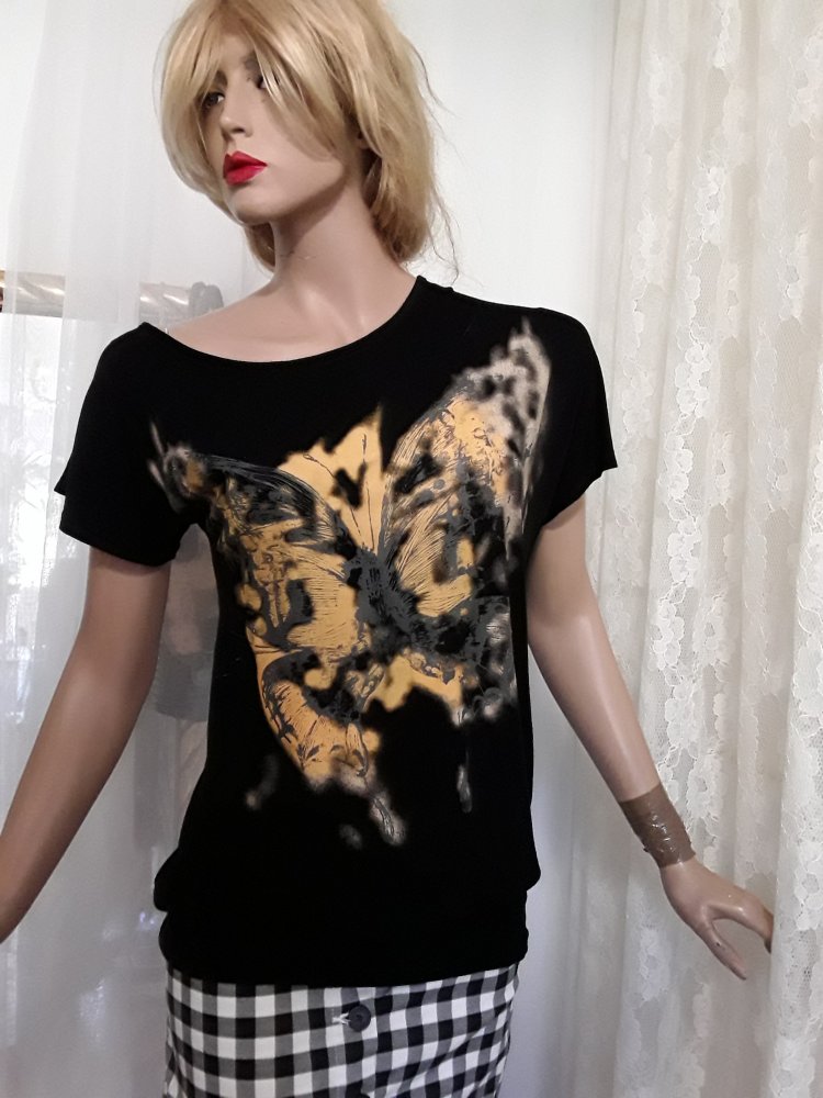 Asymmetrisches Shirt mit Schmetterling 36/38