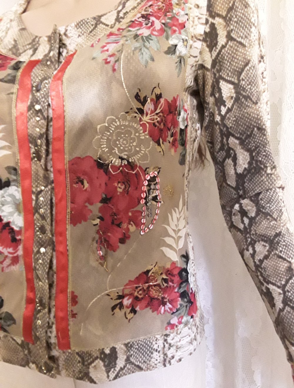 Ausgefallenes Shirt von Katja Foos Eiszeit