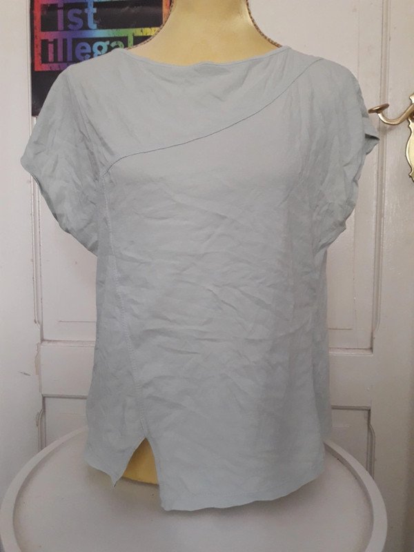 Mintgrün T-Shirt 100% Baumwolle Ziernähte Mint Asymmetrisch