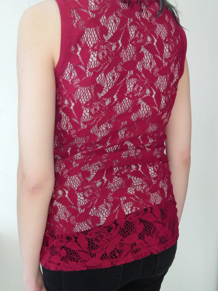 Top wein rot Spitze Blumen ungetragen, neu
