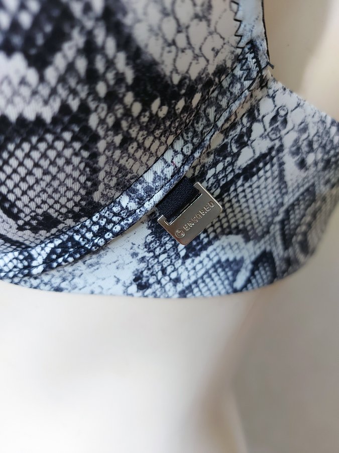 Schlange ~ Maxi Push-up BH ~ schwarz ~ Muster ~ Animal ~ weiß