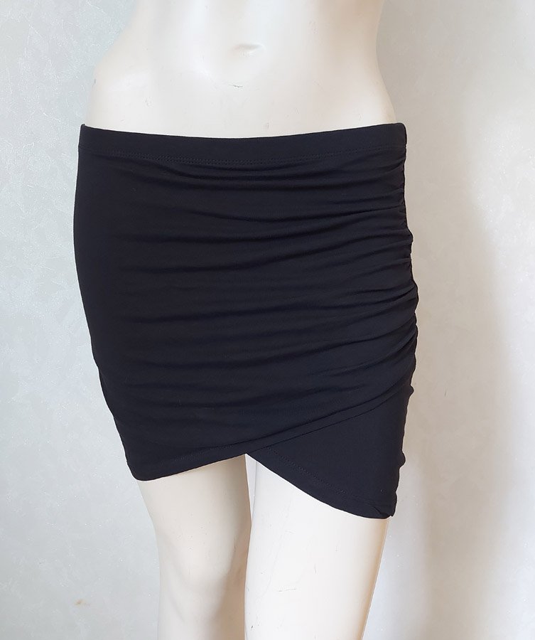 Minirock ~ Gerafft ~ Wickeloptik ~ S ~ 36/38 ~ schwarz ~ kurz