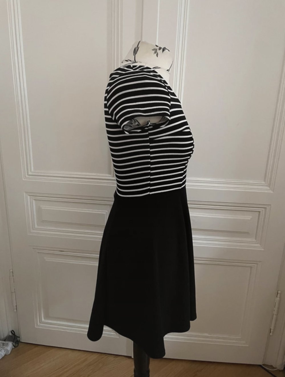 Gestreiftes Skaterkleid von WalG, Gr. M