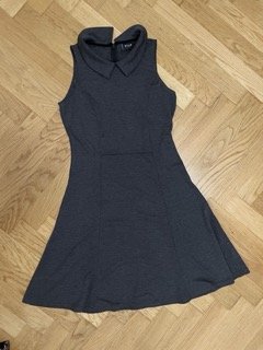 Kleid mit süßem Kragen von Vila, Gr. M