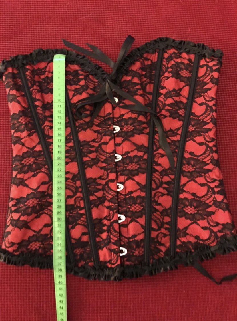 Rot-Schwarze Korsage mit Herzausschnitt, Gr. S