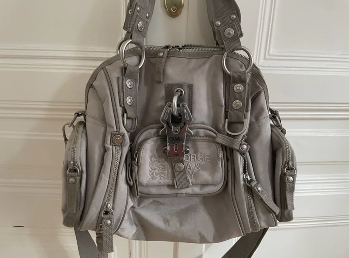 George Gina & Lucy Morpha Bytchan in Silber