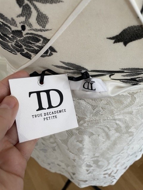 Spitzentop von True Decadence, Gr. S