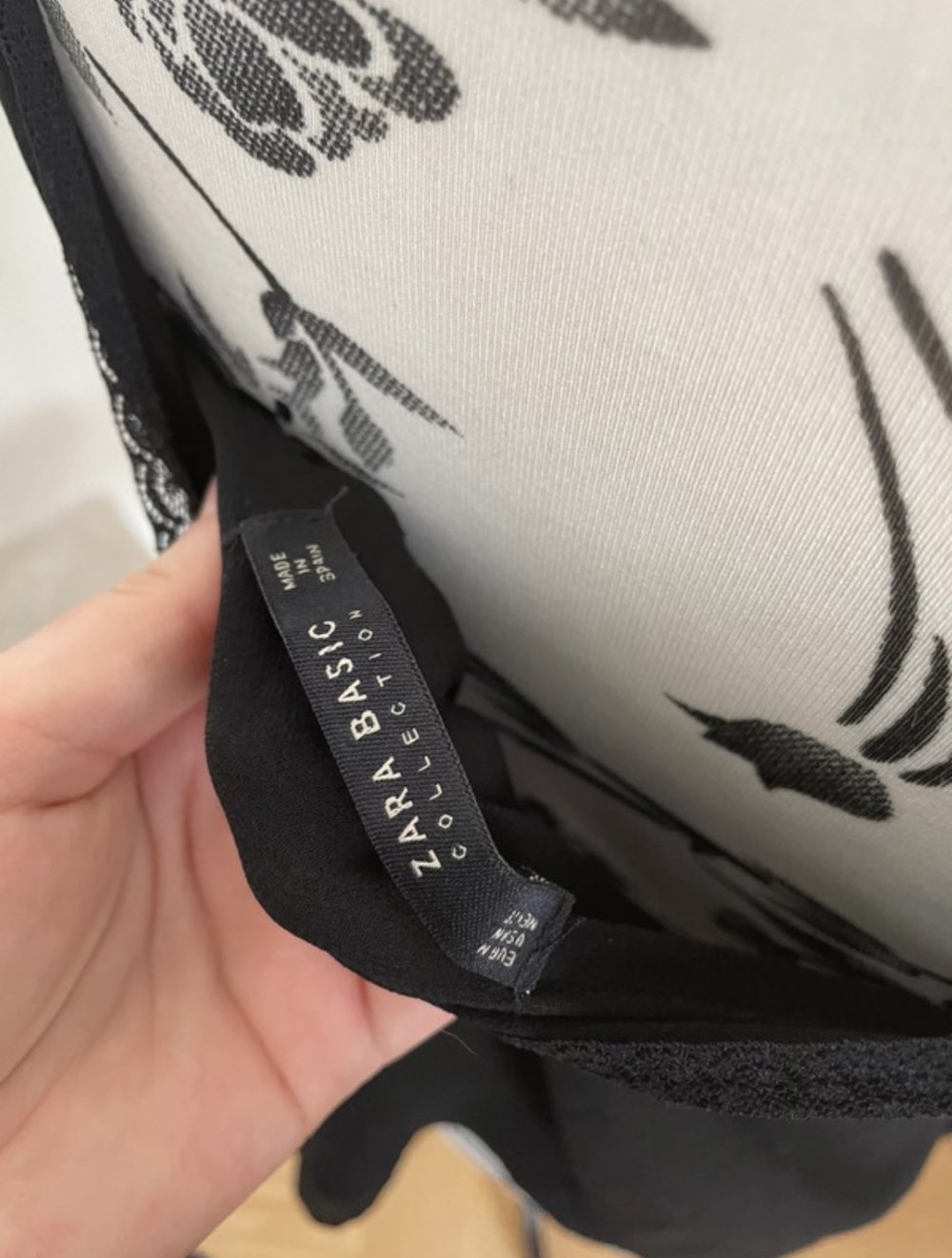 Top mit Spitzeneinsätzen von Zara, Gr. M