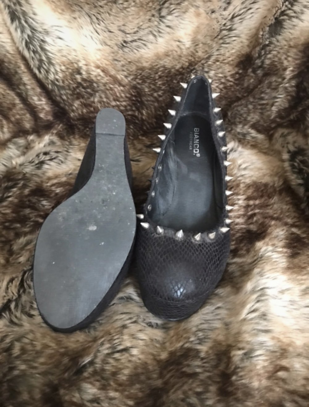 Plateauschuhe mit Nieten, Gr. 38