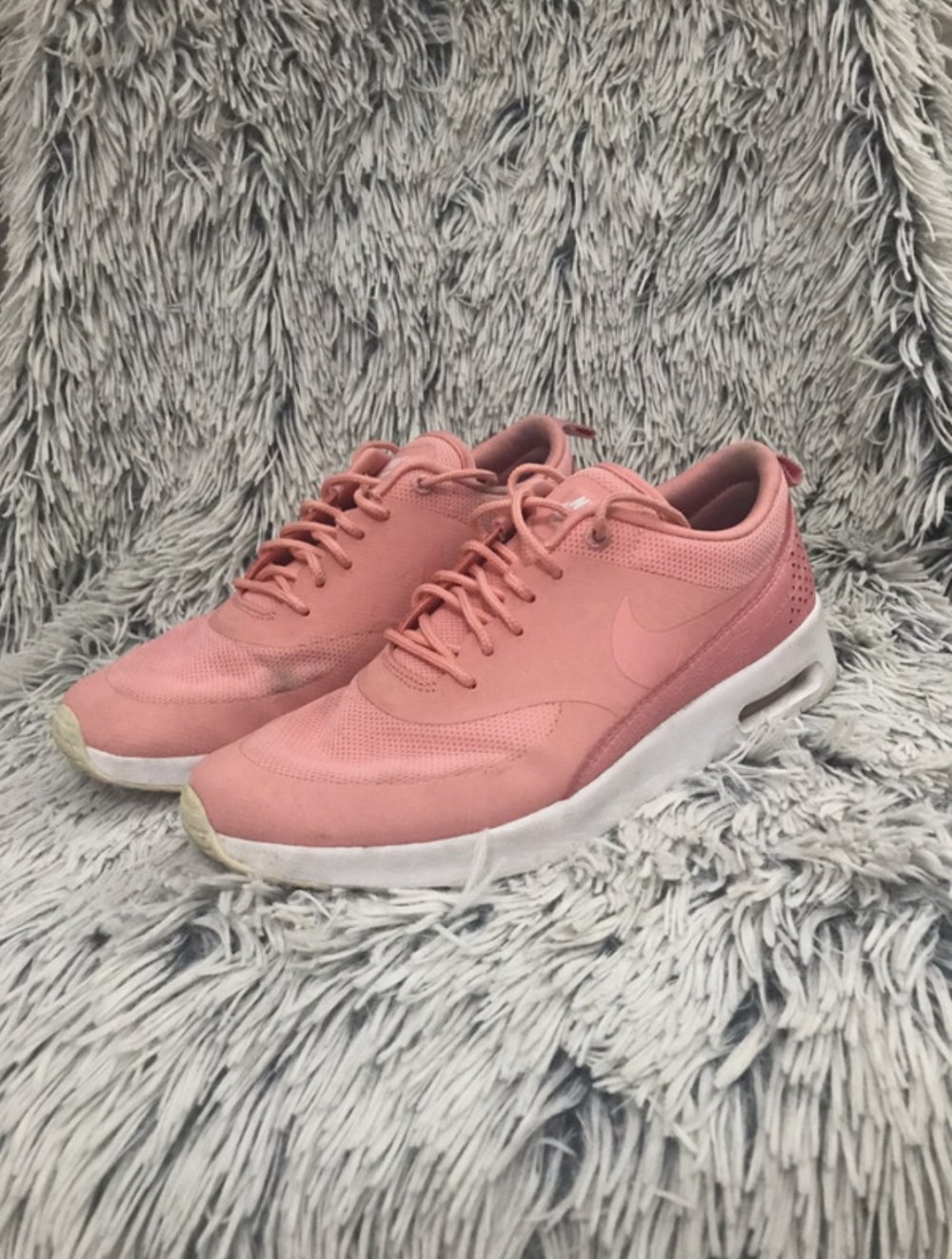 Nike Air Max Thea in Korall, Gr. 38,5