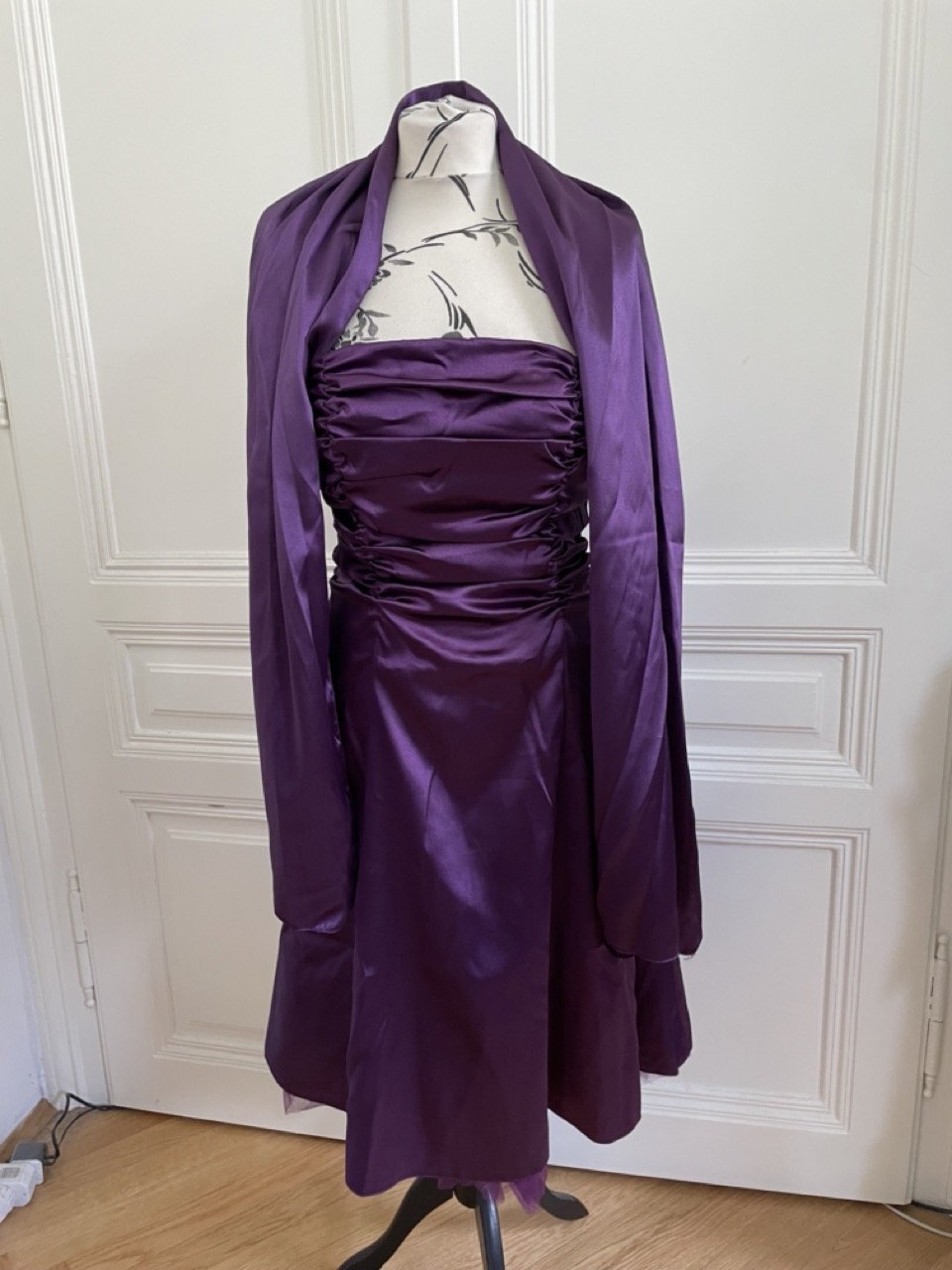 Lila Abendkleid mit Korsagenschnürung von Juhu & Christine, Gr. 36/38