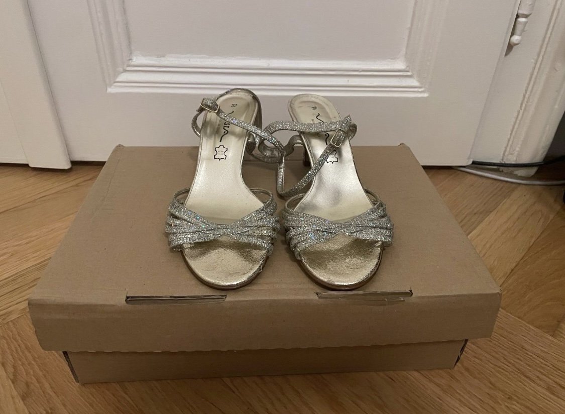 Silberne Glitzersandalen von Vista, Gr. 37
