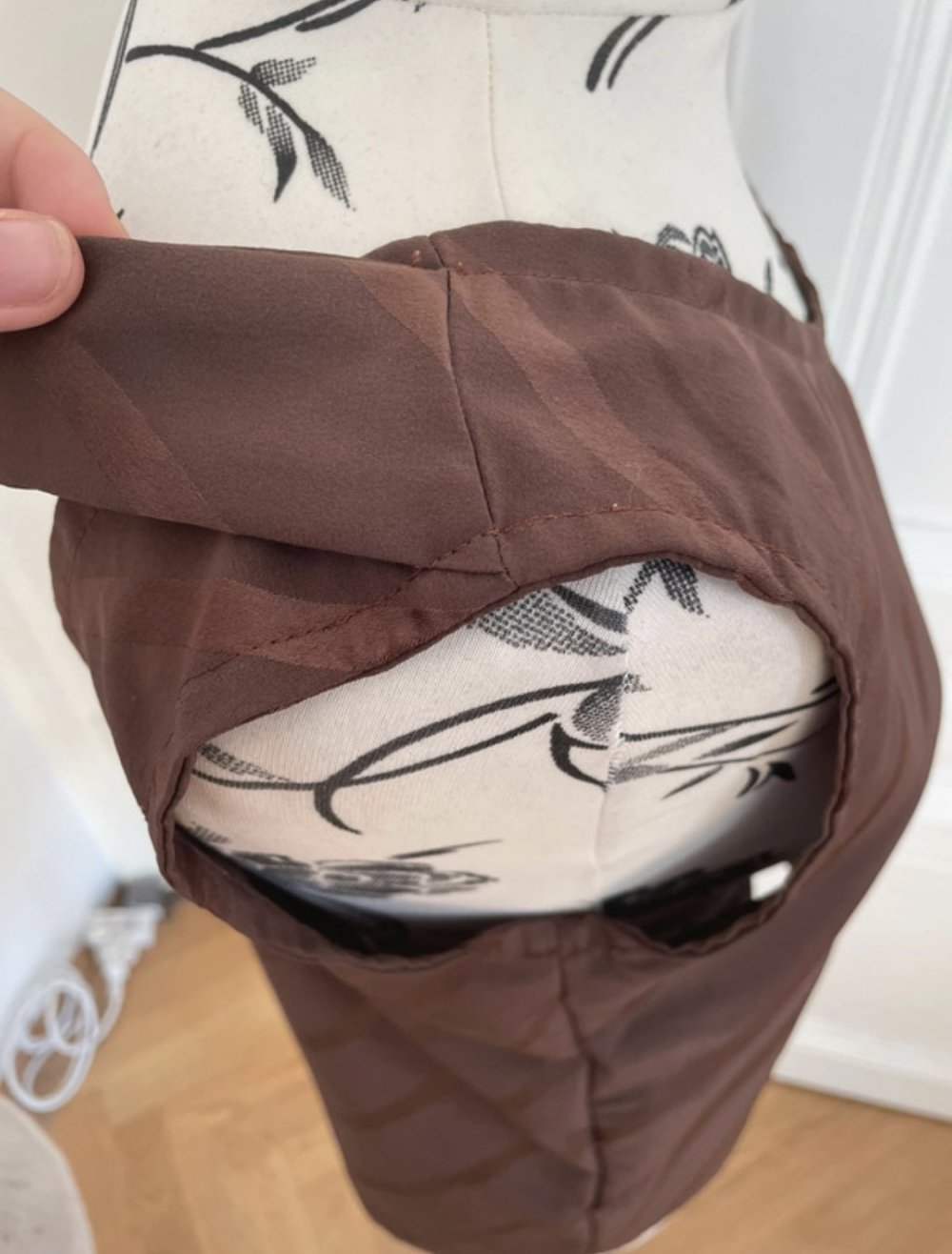 Selbstgenähtes Top mit überkreuzten Trägern