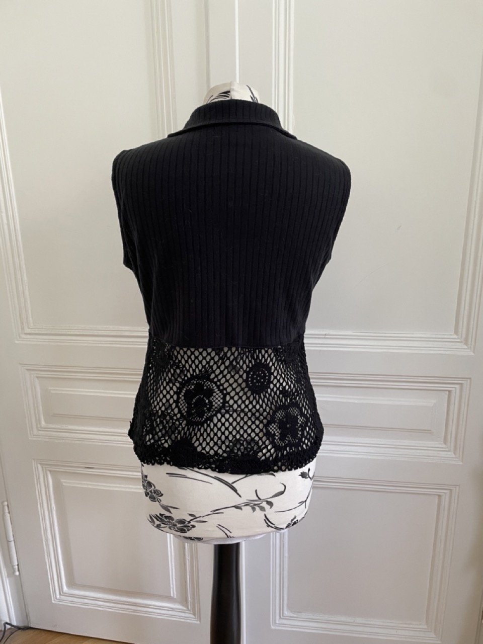 Top mit Häkeleinsätzen von Orsay, Gr. 36