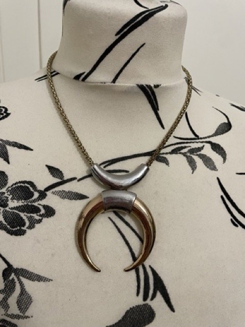 Mondkette in Gold und Silber