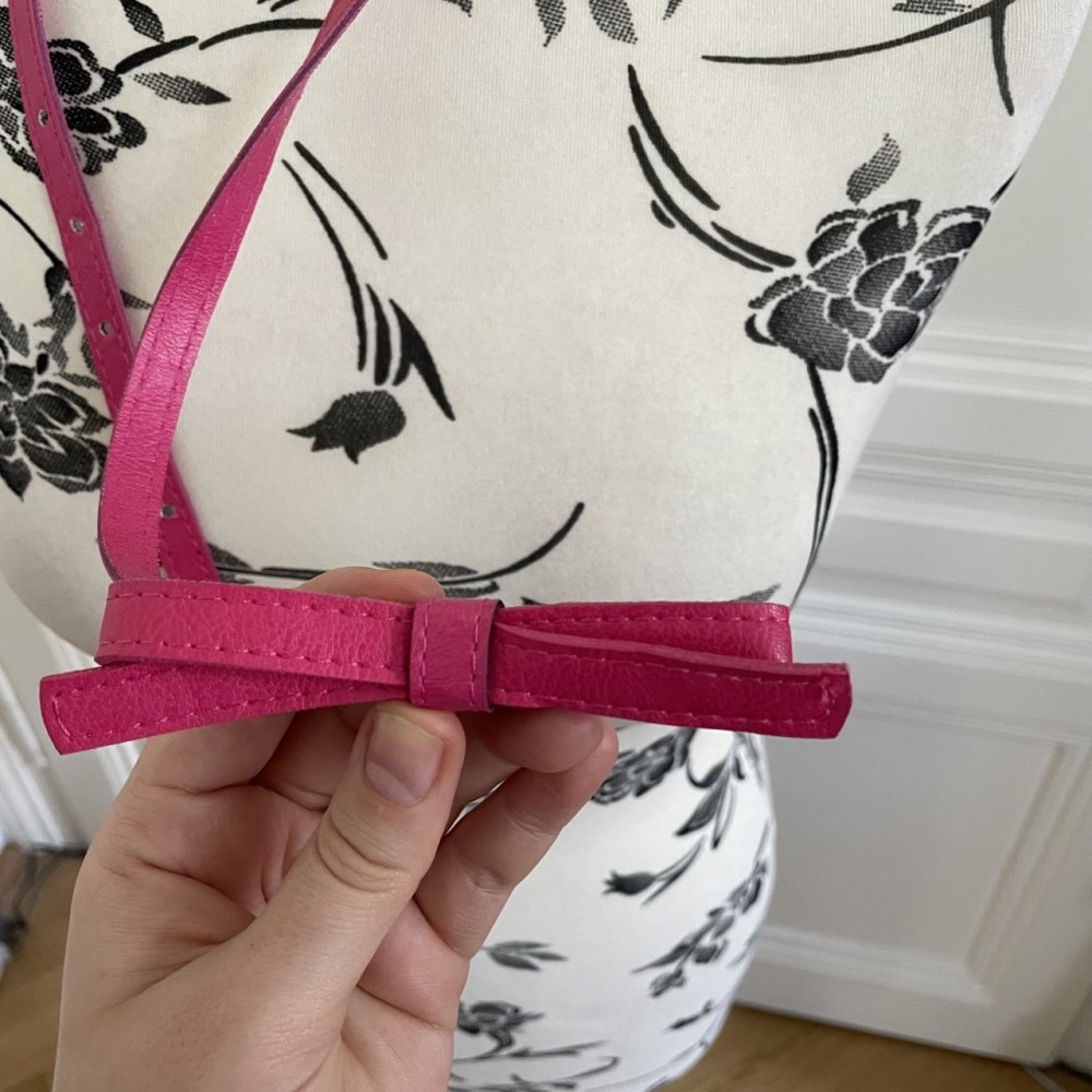 Pinker Gürtel mit Schleife