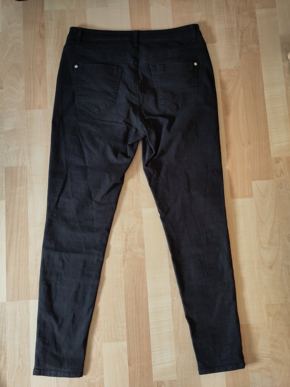 Schwarze lange Hose, Größe 40