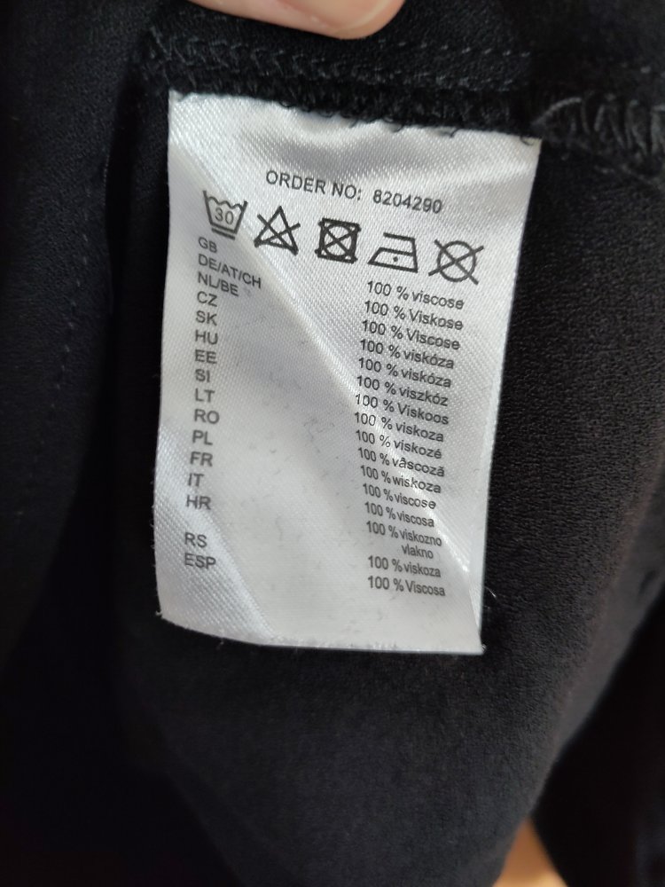 NEU Schwarze, lange Bluse, Größe 42