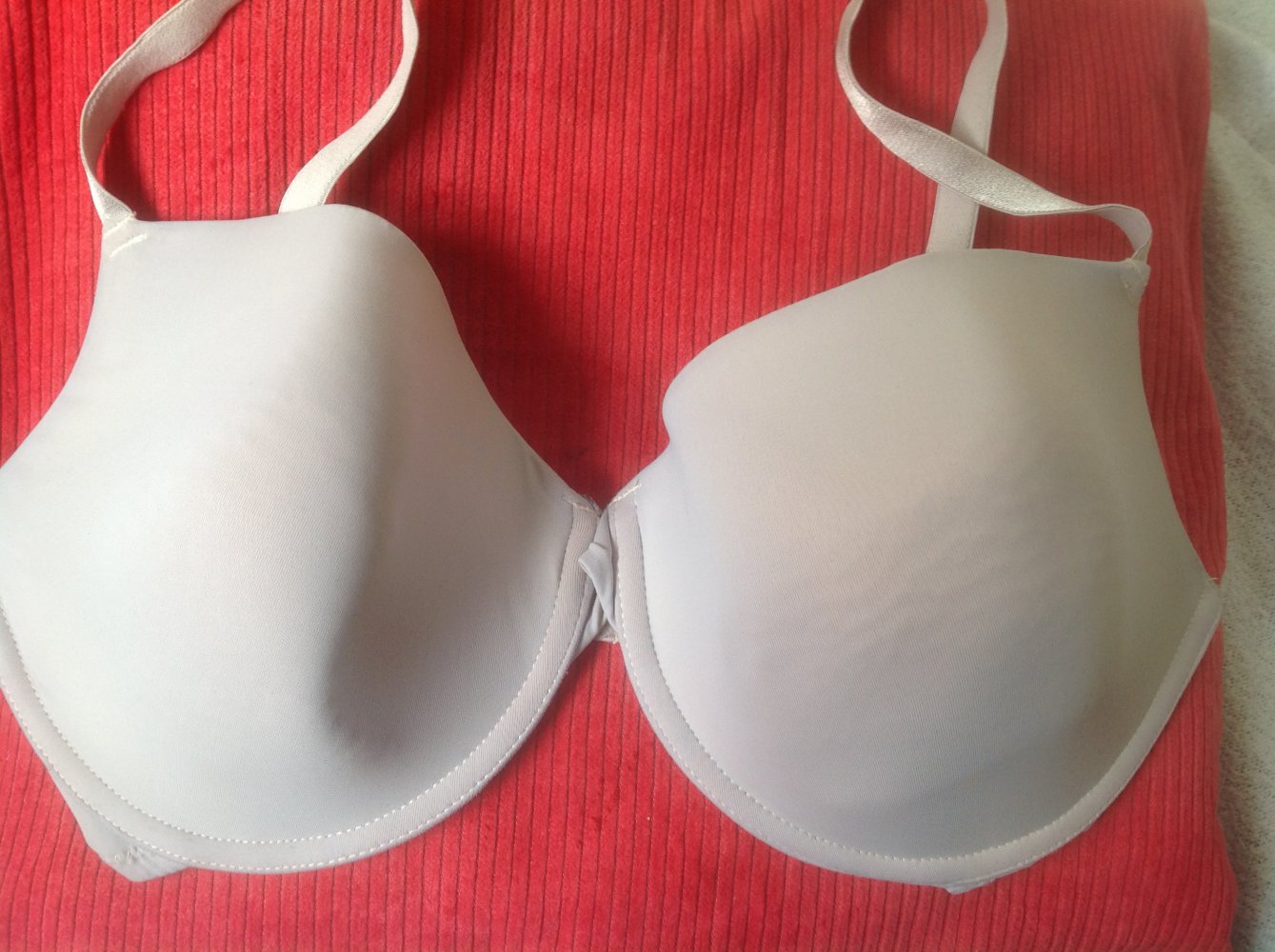 Beiger BH Hunkemöller 80 E