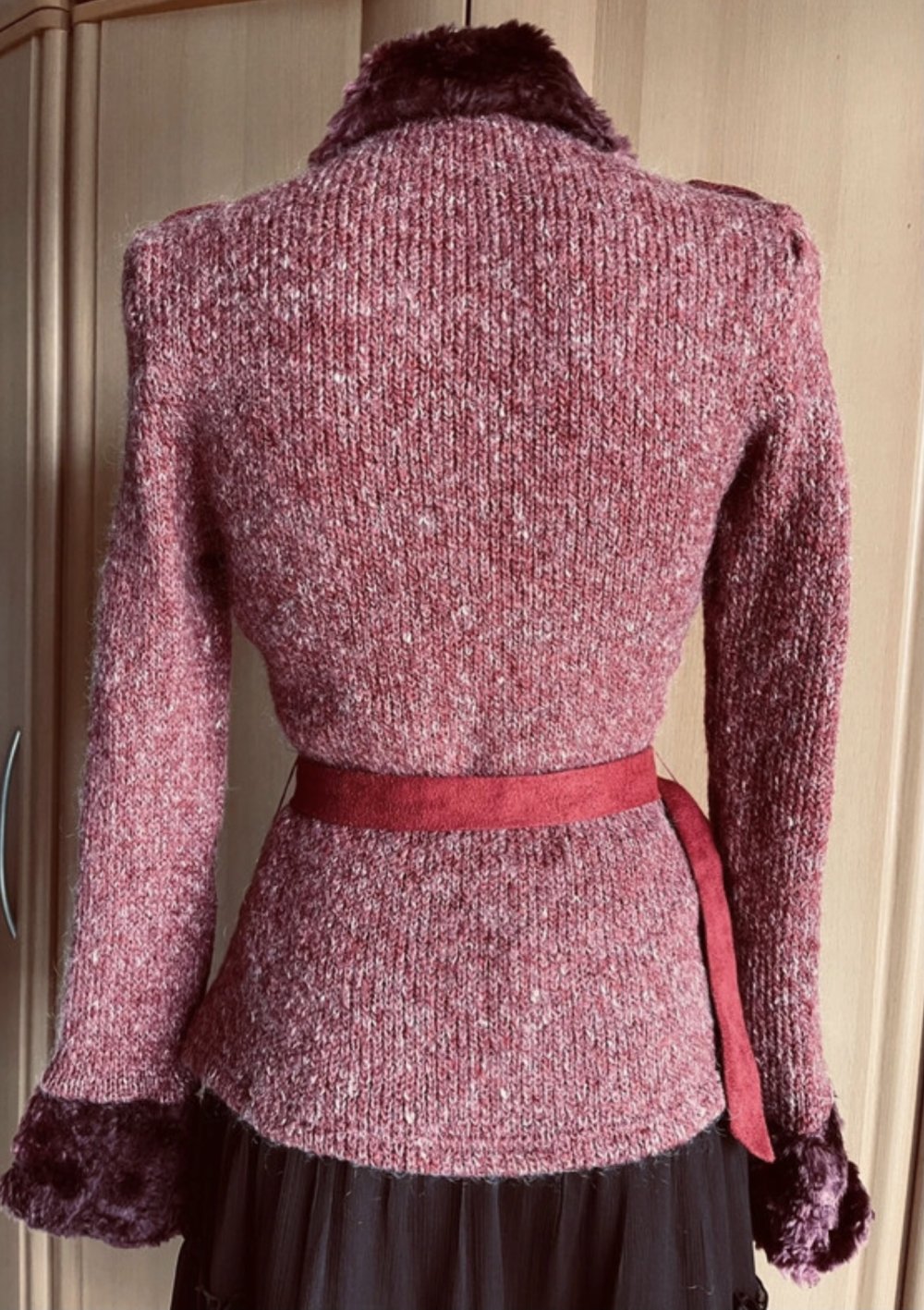 Stylischer Cardigan dunkelrot Gr.S, ungetragen 