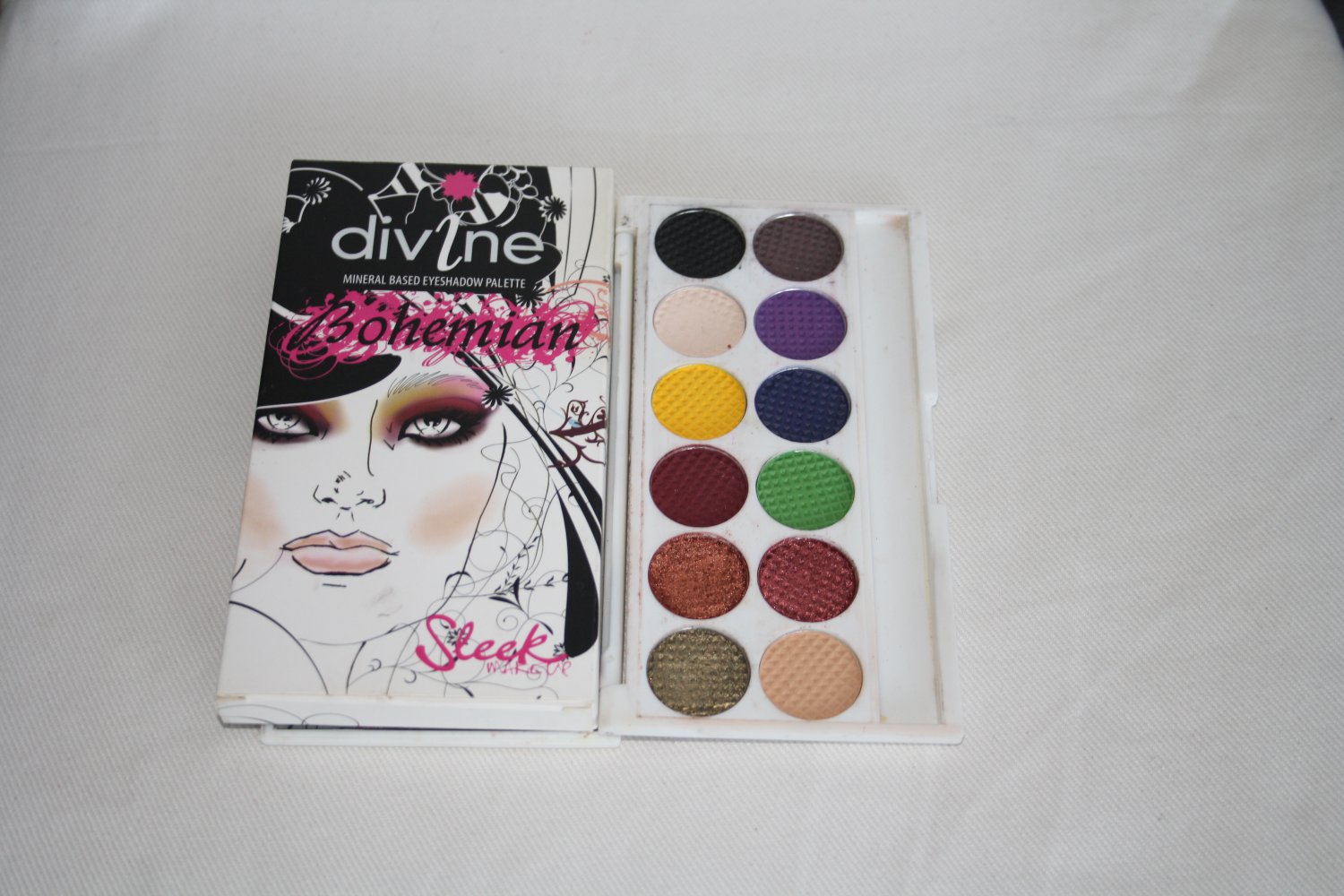 Sleek Lidschattenpalette Bohemian 604 Palette
