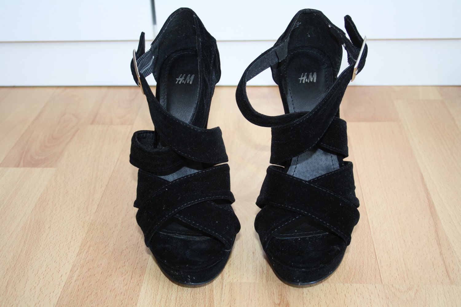 * High Heels schwarz Samt H&M