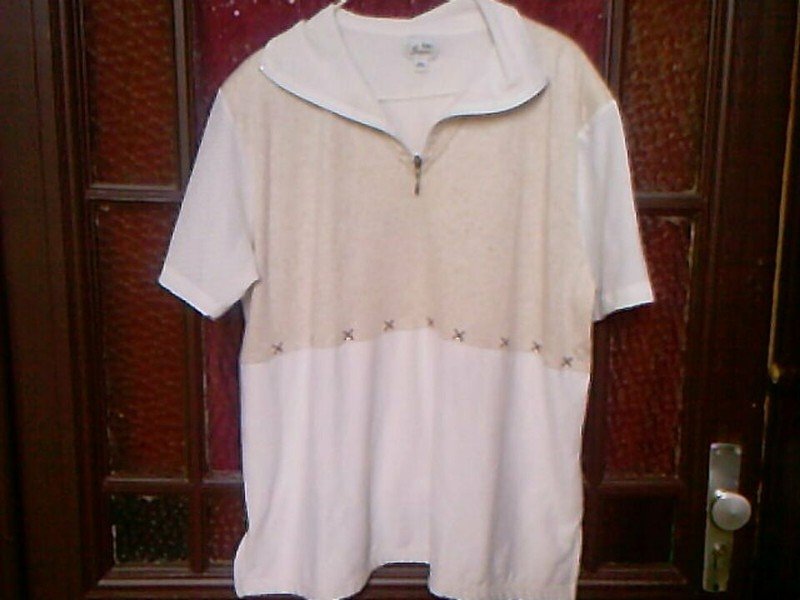 wunderschönes Shirt mit Kragen Gr.52/54 nudefarbend