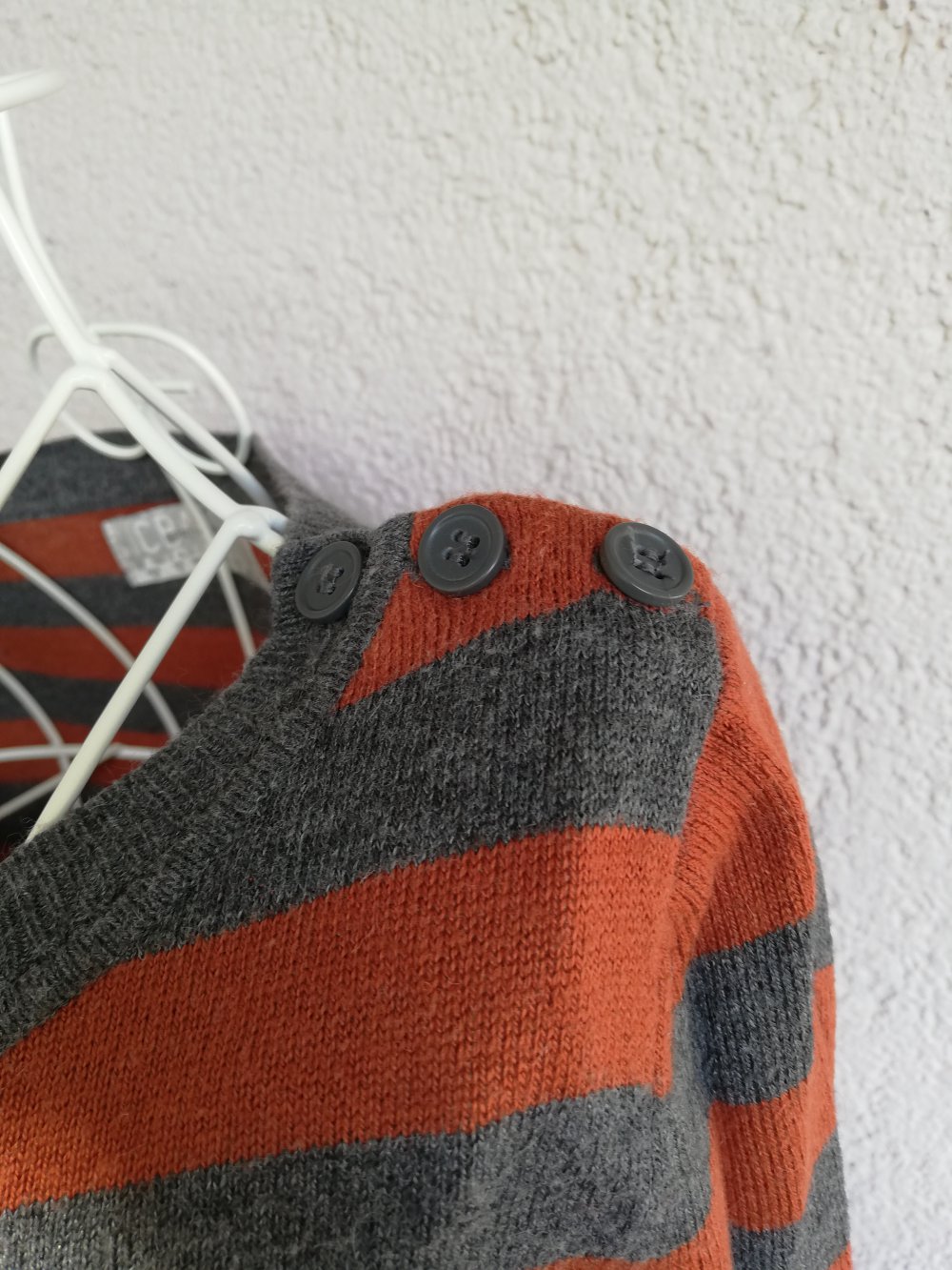 Schönes Oberteil mit Streifenmuster von Springfield