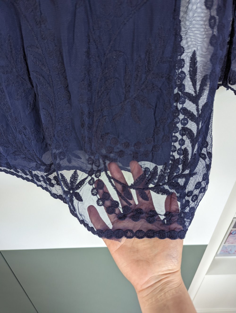 Boho dunkelblaues Minikleid mit Stickerei