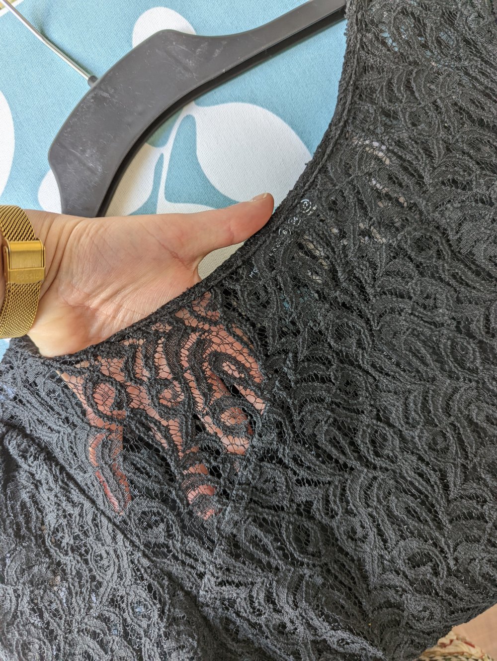 Schwarzes Spitzenkleid Mini 3/4-Arm