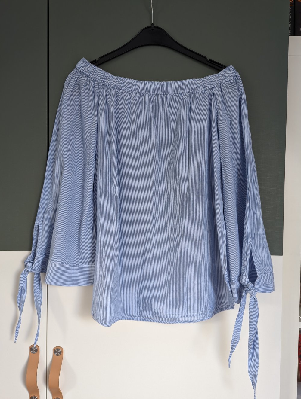 Blau weiß gestreifte Bluse tolle Details